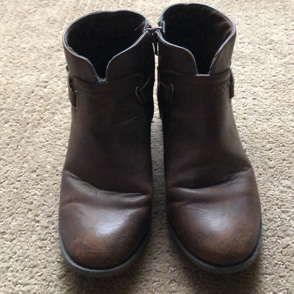 White Mt. Leather Boots | Size 9 - Picture 3 of 8